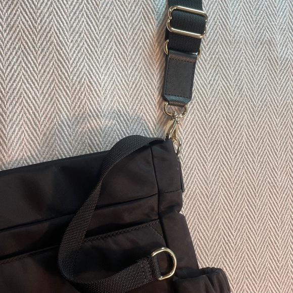 KATE SPADE Black NYLON TOTE /Baby Bag 18” X 14 1/2” X 4” Crossbody Many Pockets - Picture 15 of 16